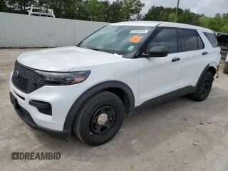 2024 Ford Police Interceptor Utility z VIN 1FM5K8AB6RGA27282, wystawiony jako Copart lot #51690755 z przebiegiem 11 799 mil mil oraz Szkody całkowita. Historia ofert i sprzedaży dostępna na DreamBid. Obrazek 1.