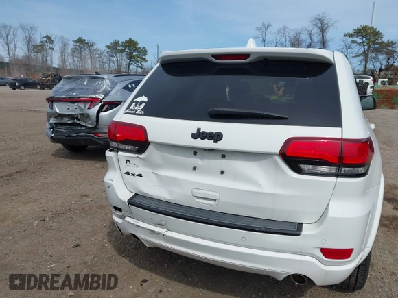 2015 Jeep Grand Cherokee Laredo with VIN 1C4RJFAG4FC905092, listed as a IAAI auction lot 41945933 with 97,854 mi miles. Bid and sale history available at carsss.com. Image 16.