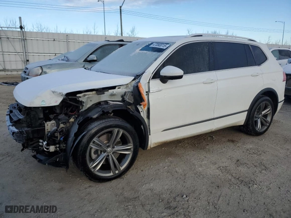 2018 Volkswagen Tiguan SEL Premium with VIN 3VV4B7AX2JM153253, listed as a Copart auction lot 47080015 with 111,064 mi miles and Salvage Title. Bid and sale history available at carsss.com. Image 1.