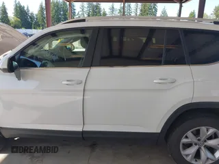 2018 Volkswagen Atlas SE с VIN 1V2KR2CA9JC505919, выставлен на аукционе IAAI как лот 42450711 с пробегом 78 435 миль миль и . История ставок и продаж доступна на DreamBid. Изображение 14.