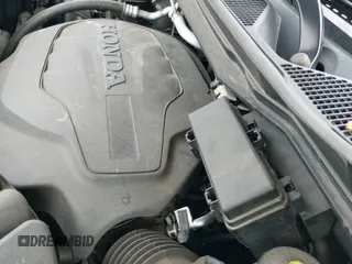 2017 Honda Pilot Touring z VIN 5FNYF6H96HB009726, wystawiony jako IAAI lot #42981867 z przebiegiem 106 056 mil mil oraz . Historia ofert i sprzedaży dostępna na DreamBid. Obrazek 20.