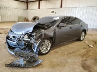 2013 Lexus ES 250 with VIN JTHBK1GG4D2000698, listed as a Copart auction lot 54052405 with 145,075 mi miles and Clean Title. Bid and sale history available at DreamBid. Image 1.