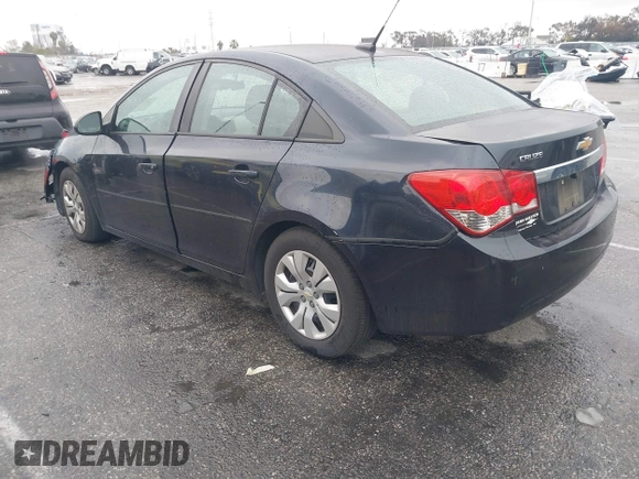 2014 Chevrolet Cruze LS z VIN 1G1PA5SHXE7351632, wystawiony jako IAAI lot #41795779 z przebiegiem 144 948 mil mil oraz . Historia ofert i sprzedaży dostępna na DreamBid. Obrazek 3.