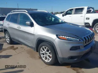 2017 Jeep Cherokee Latitude with VIN 1C4PJLCS1HW603560, listed as a IAAI auction lot 41728200 with 55,491 mi miles and . Bid and sale history available at carsss.com. Image 1.