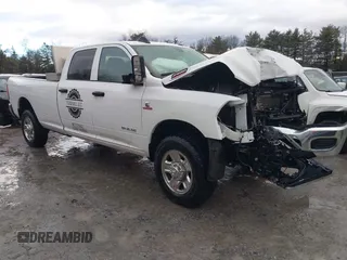 2022 Ram 2500 Tradesman with VIN 3C6UR5HL5NG377811, listed as a IAAI auction lot 41198331 with 104,892 mi miles. Bid and sale history available at carsss.com. Image 1.