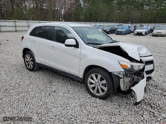 2014 Mitsubishi Outlander Sport ES with VIN 4A4AP3AUXEE011433, listed as a Copart auction lot 47628395 with 194,321 mi miles and Salvage Title. Bid and sale history available at carsss.com. Image 4.