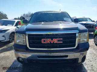 2011 GMC Sierra 1500 SLE with VIN 3GTP1VE06BG207203, listed as a IAAI auction lot 41495972 with 151,239 mi miles. Bid and sale history available at carsss.com. Image 12.