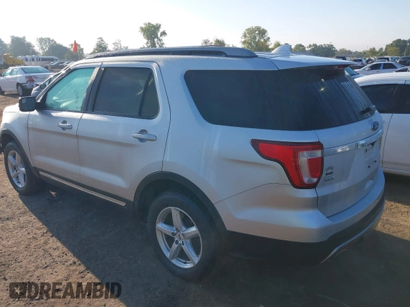 2016 Ford Explorer XLT with VIN 1FM5K8DH2GGC55289, listed as a IAAI auction lot 40302783 with 213,433 mi miles and . Bid and sale history available at DreamBid. Image 3.