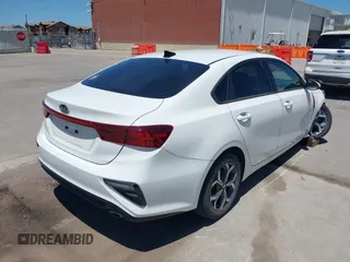 2020 Kia Forte LXS z VIN 3KPF24AD4LE248213, wystawiony jako IAAI lot #42290261 z przebiegiem 21 722 mil mil oraz . Historia ofert i sprzedaży dostępna na DreamBid. Obrazek 4.