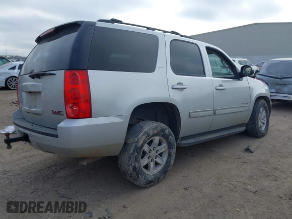 2011 GMC Yukon SLT with VIN 1GKS1CE01BR150895, listed as a IAAI auction lot 41183340 with 1 mi miles. Bid and sale history available at carsss.com. Image 4.