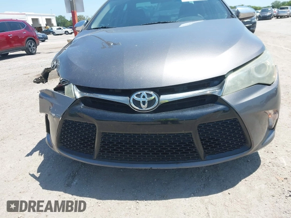 2015 Toyota Camry XLE with VIN 4T1BF1FK7FU020846, listed as a IAAI auction lot 42017645 with 187,129 mi miles. Bid and sale history available at carsss.com. Image 13.