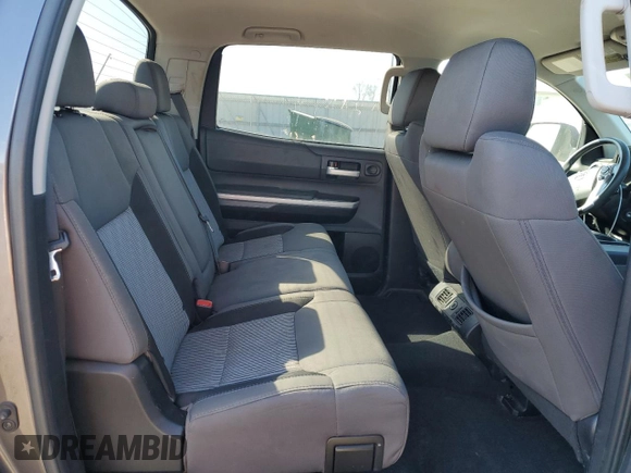 2015 Toyota Tundra SR5 z VIN 5TFDW5F1XFX421561, wystawiony jako Copart lot #46880165 z przebiegiem 110 669 mil mil oraz Szkoda całkowita • Salvage title. Historia ofert i sprzedaży dostępna na DreamBid. Obrazek 10.