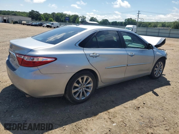 2017 Toyota Camry Hybrid LE z VIN 4T1BD1FK3HU207767, wystawiony jako Copart lot #56944035 z przebiegiem 176 885 mil mil oraz Czysty tytuł • Clean title. Historia ofert i sprzedaży dostępna na DreamBid. Obrazek 3.