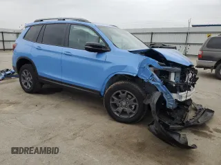 2025 Honda Passport TrailSport z VIN 5FNYF8H65SB002839, wystawiony jako Copart lot #52984215 z przebiegiem 469 mil mil oraz Szkoda całkowita • Salvage title. Historia ofert i sprzedaży dostępna na DreamBid. Obrazek 4.
