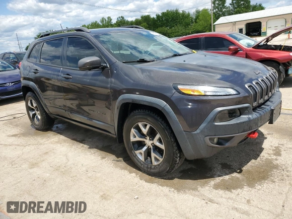 2016 Jeep Cherokee Trailhawk z VIN 1C4PJMBS3GW101588, wystawiony jako Copart lot #56738115 z przebiegiem 88 308 mil mil oraz Szkoda całkowita • Salvage title. Historia ofert i sprzedaży dostępna na DreamBid. Obrazek 4.