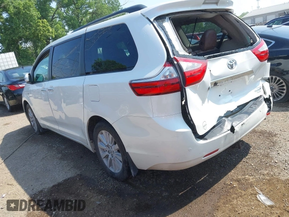 2017 Toyota Sienna XLE z VIN 5TDDZ3DC5HS150577, wystawiony jako IAAI lot #42431875 z przebiegiem 108 275 mil mil oraz . Historia ofert i sprzedaży dostępna na DreamBid. Obrazek 3.