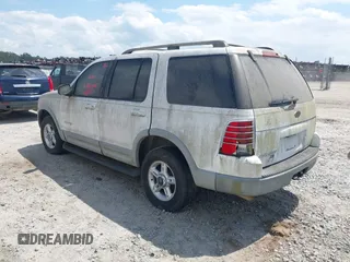 2002 Ford Explorer XLT z VIN 1FMZU63K32UD23218, wystawiony jako IAAI lot #41970394 z przebiegiem 219 628 mil mil oraz . Historia ofert i sprzedaży dostępna na DreamBid. Obrazek 3.