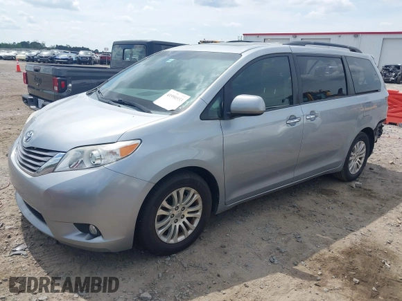 2015 Toyota Sienna XLE with VIN 5TDYK3DC9FS532310, listed as a IAAI auction lot 41990553 with 75,133 mi miles and . Bid and sale history available at DreamBid. Image 18.