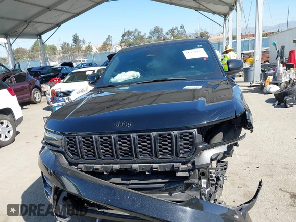 2023 Jeep Grand Cherokee Laredo with VIN 1C4RJHAGXPC620670, listed as a IAAI auction lot 41994015 with 15,893 mi miles and . Bid and sale history available at DreamBid. Image 13.