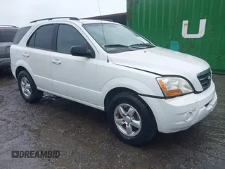 2008 Kia Sorento LX z VIN KNDJC735185785977, wystawiony jako IAAI lot #42237098 z przebiegiem 145 231 mil mil oraz . Historia ofert i sprzedaży dostępna na DreamBid. Obrazek 1.