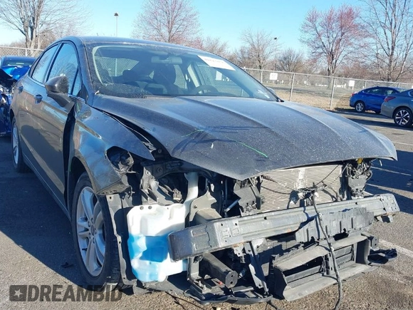 2018 Ford Fusion SE with VIN 3FA6P0HD8JR283073, listed as a IAAI auction lot 41823858 with 61,290 mi miles. Bid and sale history available at carsss.com. Image 1.