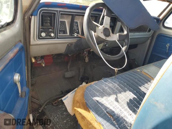 1979 Ford F-150 с VIN F26SUFC4918, выставлен на аукционе Copart как лот 76140314 с пробегом 84 607 миль миль и Списание • Salvage title. История ставок и продаж доступна на DreamBid. Изображение 8.