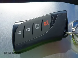 2022 Lexus ES 350 z VIN 58ACZ1B15NU119942, wystawiony jako IAAI lot #41785863 z przebiegiem 42 854 mil mil oraz . Historia ofert i sprzedaży dostępna na DreamBid. Obrazek 11.