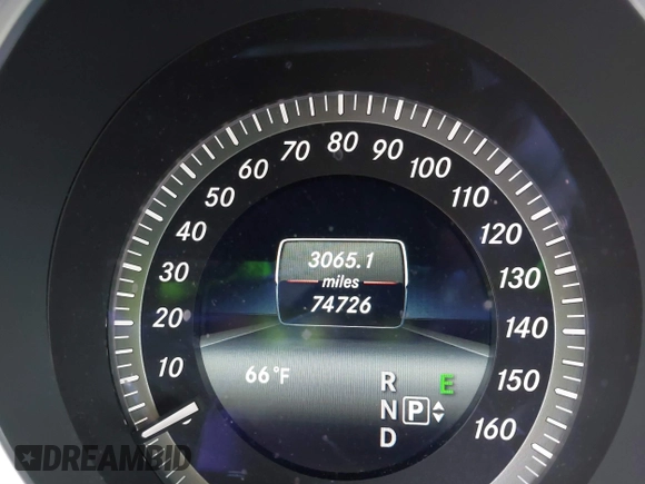 2014 Mercedes-Benz E-Class E 350 Sport with VIN WDDHF5KB2EA910687, listed as a IAAI auction lot 41576215 with 74,726 mi miles. Bid and sale history available at carsss.com. Image 16.