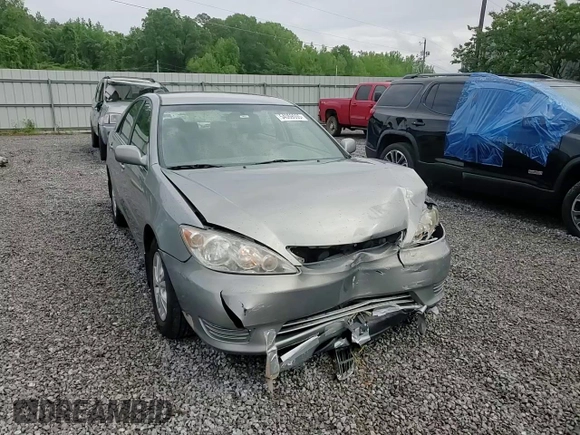 2006 Toyota Camry LE z VIN 4T1BF32K06U621520, wystawiony jako Copart lot #54069555 z przebiegiem 195 499 mil mil oraz Szkoda całkowita • Salvage title. Historia ofert i sprzedaży dostępna na DreamBid. Obrazek 13.