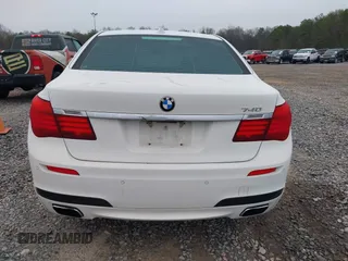 2014 BMW 7 Series 740i with VIN WBAYA6C51ED144387, listed as a IAAI auction lot 41226638 with 161,448 mi miles. Bid and sale history available at carsss.com. Image 16.