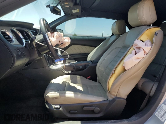 2014 Ford Mustang V6 with VIN 1ZVBP8EM6E5239901, listed as a Copart auction lot 57832665 with 87,798 mi miles and Salvage title. Bid and sale history available at DreamBid. Image 7.