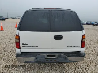 2002 Chevrolet Suburban LT with VIN 3GNEC16Z12G363244, listed as a Copart auction lot 51147114 with 261,559 mi miles and Salvage Title. Bid and sale history available at carsss.com. Image 6.