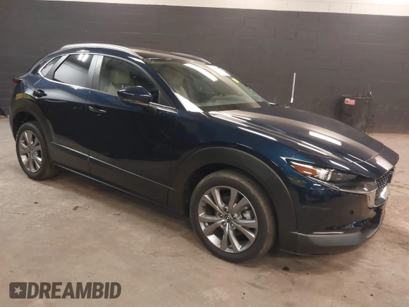 2024 Mazda CX-30 S Preferred z VIN 3MVDMBCM9RM700673, wystawiony jako IAAI lot #42417844 z przebiegiem 7 385 mil mil oraz . Historia ofert i sprzedaży dostępna na DreamBid. Obrazek 1.