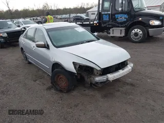 2005 Honda Accord EX-L z VIN 1HGCM66575A077068, wystawiony jako IAAI lot #42091973 z przebiegiem Nie podano mil oraz . Historia ofert i sprzedaży dostępna na DreamBid. Obrazek 1.