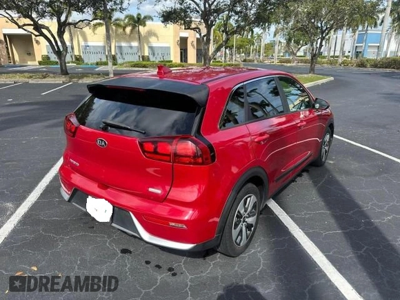 2018 Kia Niro LX with VIN KNDCB3LC3J5132401, listed as a Copart auction lot 43202885 with 87,900 mi miles and Clean Title. Bid and sale history available at carsss.com. Image 4.