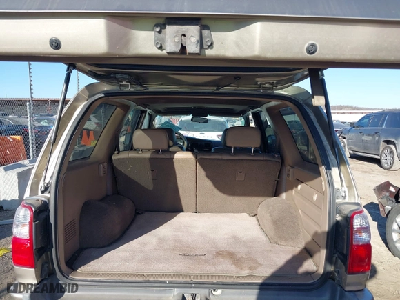 2001 Toyota 4Runner Limited with VIN JT3HN87R119045716, listed as a IAAI auction lot 41681981 with 256,136 mi miles. Bid and sale history available at carsss.com. Image 17.