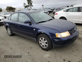 2001 Volkswagen Passat z VIN WVWAC63BX1P015545, wystawiony jako Copart lot #82040074 z przebiegiem 125 640 mil mil oraz Czysty tytuł • Clean title. Historia ofert i sprzedaży dostępna na DreamBid. Obrazek 4.