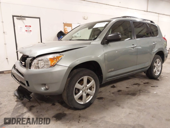 2007 Toyota RAV4 Limited with VIN JTMZD31V975061545, listed as a IAAI auction lot 41710996 with 196,998 mi miles. Bid and sale history available at carsss.com. Image 23.