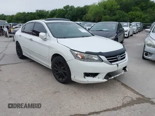 2013 Honda Accord Touring z VIN 1HGCR3F9XDA024866, wystawiony jako IAAI lot #42446453 z przebiegiem 183 679 mil mil oraz . Historia ofert i sprzedaży dostępna na DreamBid. Obrazek 1.