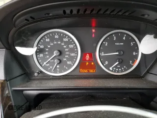 2005 BMW 5 Series 530i z VIN WBANA73555CR58878, wystawiony jako Copart lot #51302875 z przebiegiem 172 745 mil mil oraz Szkoda całkowita • Salvage title. Historia ofert i sprzedaży dostępna na DreamBid. Obrazek 9.