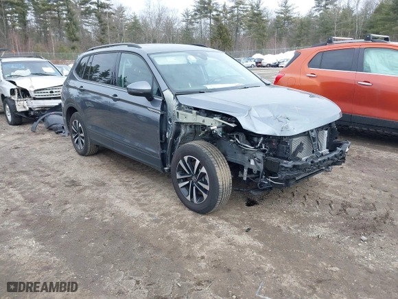 2024 Volkswagen Tiguan S with VIN 3VVRB7AXXRM043374, listed as a IAAI auction lot 41719157 with 21,637 mi miles. Bid and sale history available at carsss.com. Image 1.