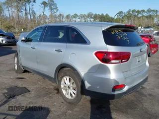 2020 Kia Sorento LX V6 with VIN 5XYPG4A55LG635273, listed as a IAAI auction lot 41739010 with 91,382 mi miles. Bid and sale history available at carsss.com. Image 3.