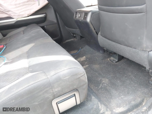 2017 Toyota Tundra 4WD SR5 with VIN 5TFDW5F16HX631528, listed as a IAAI auction lot 41829506 with 0 mi miles. Bid and sale history available at carsss.com. Image 8.
