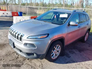 2017 Jeep Cherokee Latitude with VIN 1C4PJMCBXHW527679, listed as a IAAI auction lot 41615524 with 139,122 mi miles. Bid and sale history available at carsss.com. Image 17.