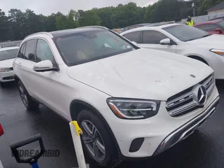 2022 Mercedes-Benz GLC 300 with VIN W1N0G8DB7NV397960, listed as a IAAI auction lot 42236088 with 18,100 mi miles and . Bid and sale history available at DreamBid. Image 1.