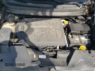 2018 Jeep Cherokee Latitude z VIN 1C4PJMCX9JD586705, wystawiony jako Copart lot #48167215 z przebiegiem 121 494 mil mil oraz Szkoda całkowita • Salvage title. Historia ofert i sprzedaży dostępna na DreamBid. Obrazek 12.