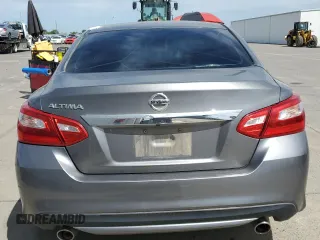 2017 Nissan Altima 2.5 SV with VIN 1N4AL3AP3HC493732, listed as a Copart auction lot 52744195 with 95,980 mi miles and Clean Title. Bid and sale history available at carsss.com. Image 6.