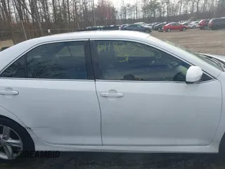 2014 Toyota Camry L with VIN 4T1BF1FK7EU816821, listed as a IAAI auction lot 41825230 with 121,382 mi miles. Bid and sale history available at carsss.com. Image 13.