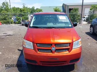 2008 Dodge Grand Caravan SE z VIN 2D8HN44H48R712526, wystawiony jako IAAI lot #42278668 z przebiegiem 134 707 mil mil oraz . Historia ofert i sprzedaży dostępna na DreamBid. Obrazek 13.