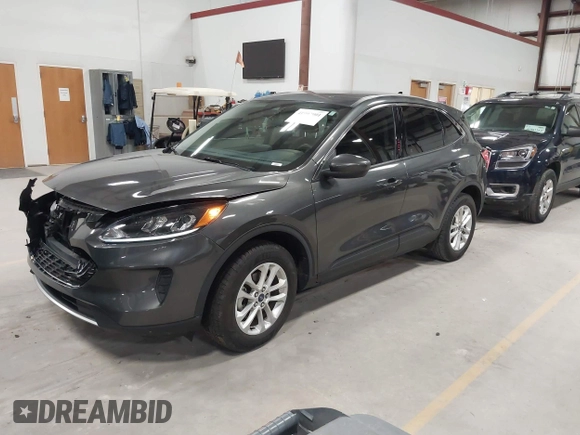 2020 Ford Escape SE with VIN 1FMCU0G65LUA54981, listed as a IAAI auction lot 41997901 with 83,475 mi miles and . Bid and sale history available at carsss.com. Image 2.